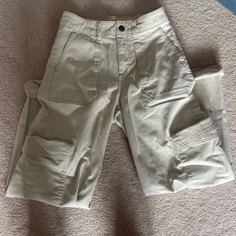Wild fable cargo jeans size xxs no stains or markings